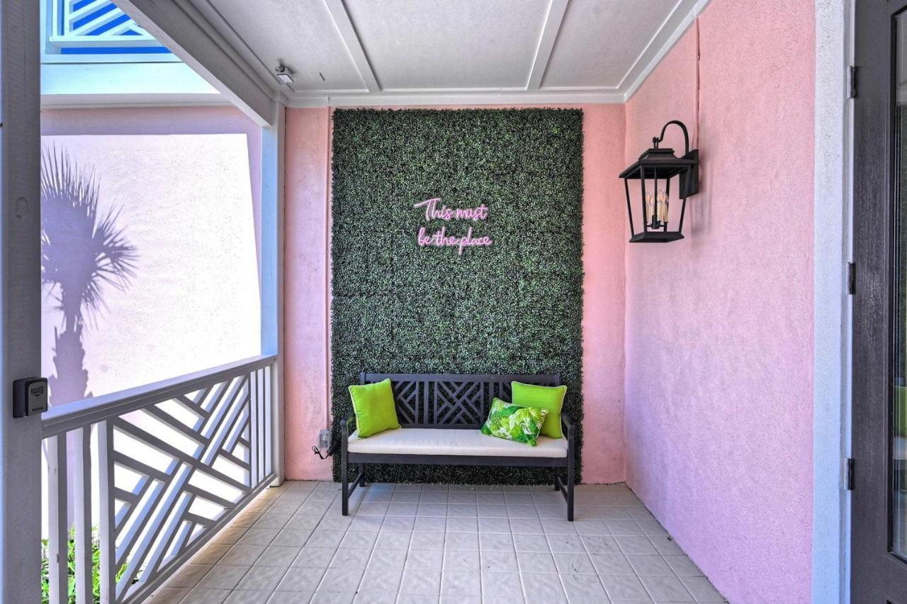 The Oleander 6 * Galveston